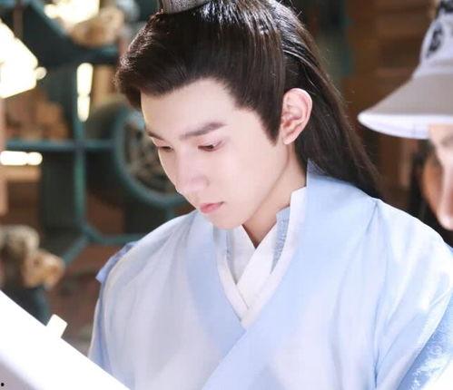 王源娱乐圈吃瓜爆料,揭秘明星幕后故事